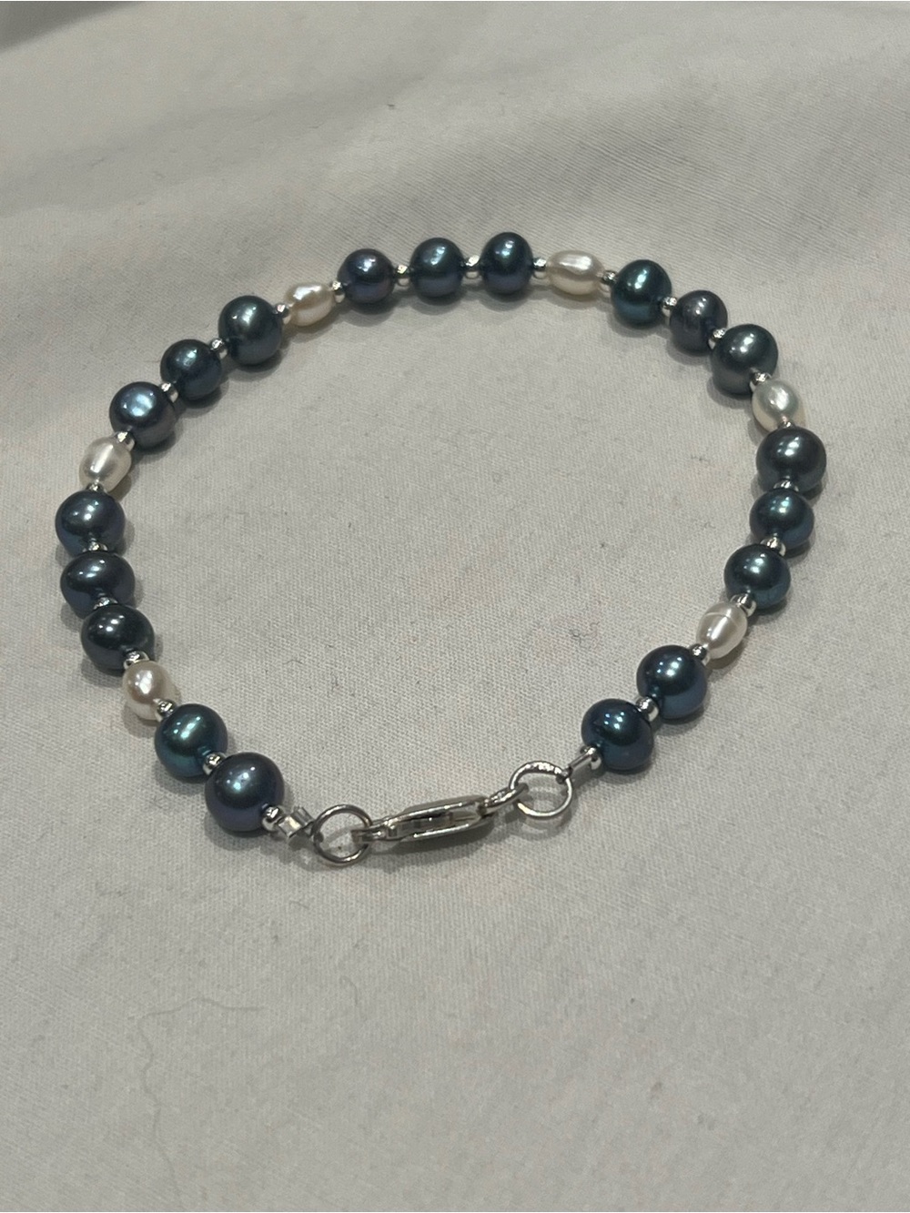 Fresh water pearl sterling silver bracelet